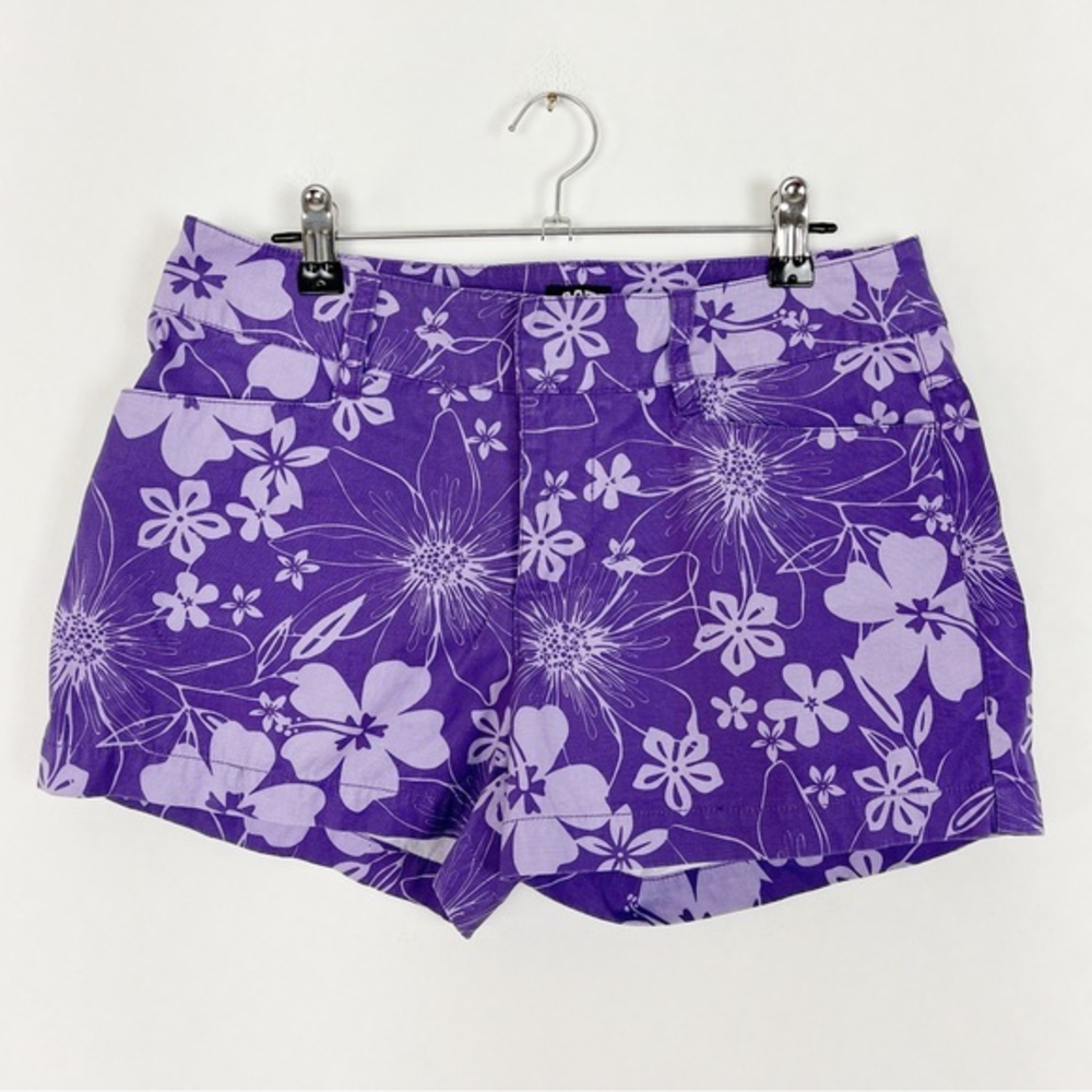 Purple Floral Women's Shorts